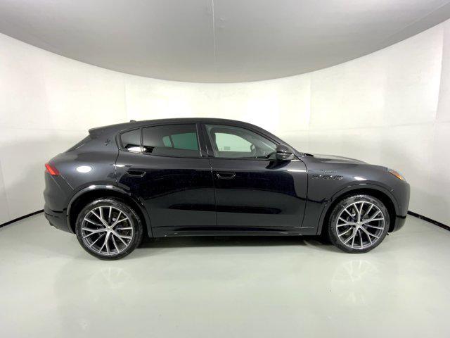 new 2026 Maserati Grecale car, priced at $91,455