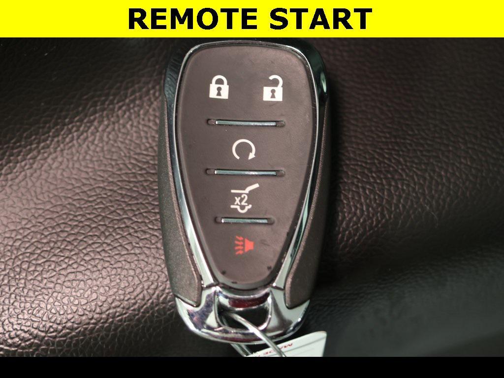 used 2023 Chevrolet Equinox car, priced at $19,634