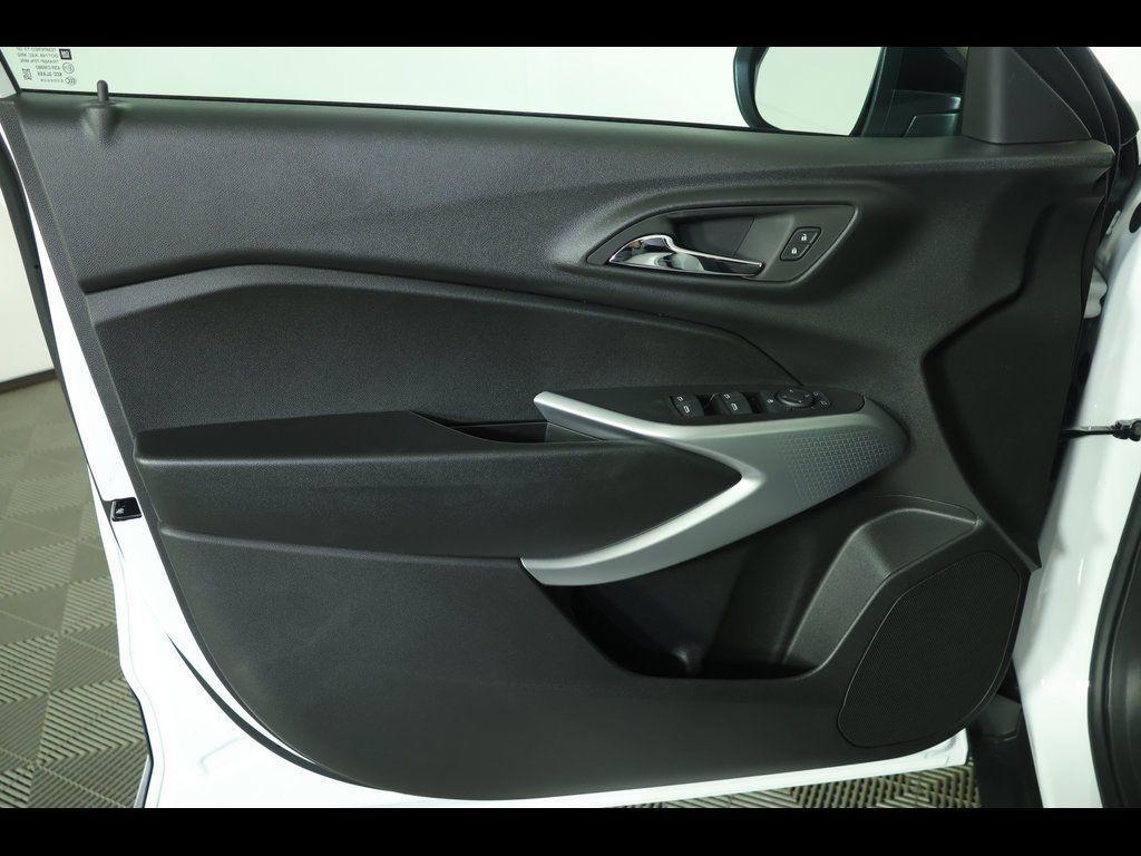 new 2026 Chevrolet Trax car, priced at $25,035