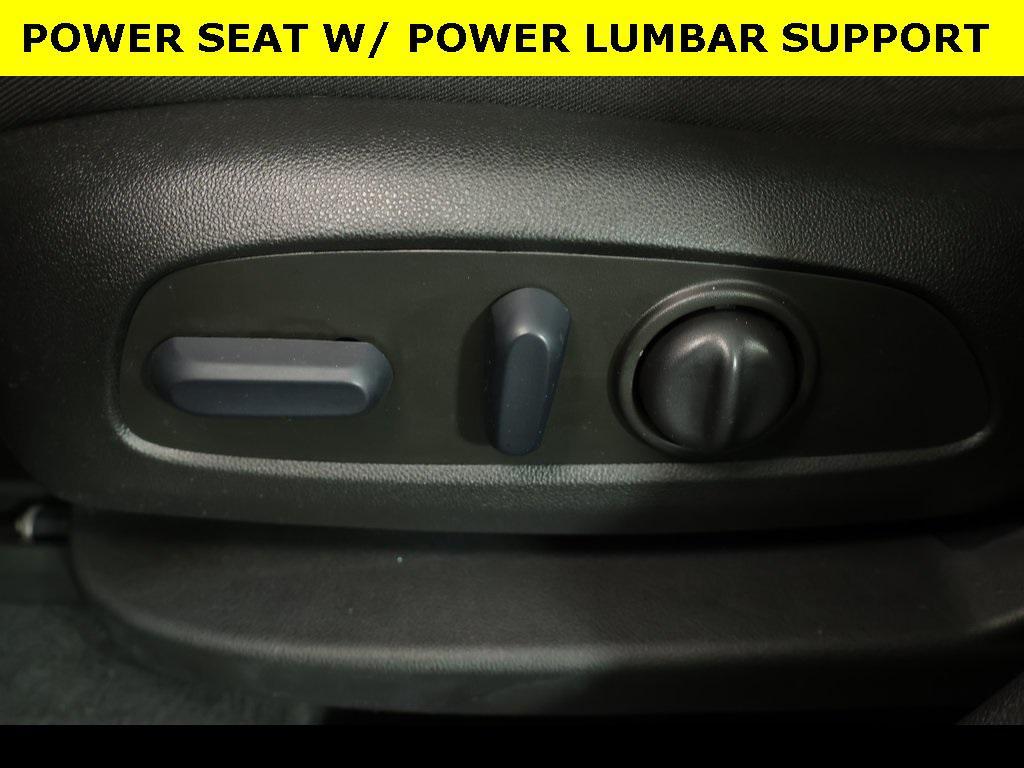 used 2023 Chevrolet Equinox car, priced at $18,989