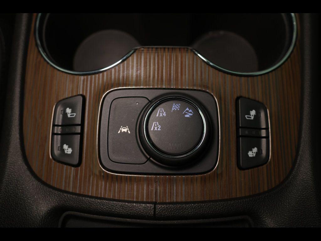 used 2023 GMC Acadia car, priced at $28,989