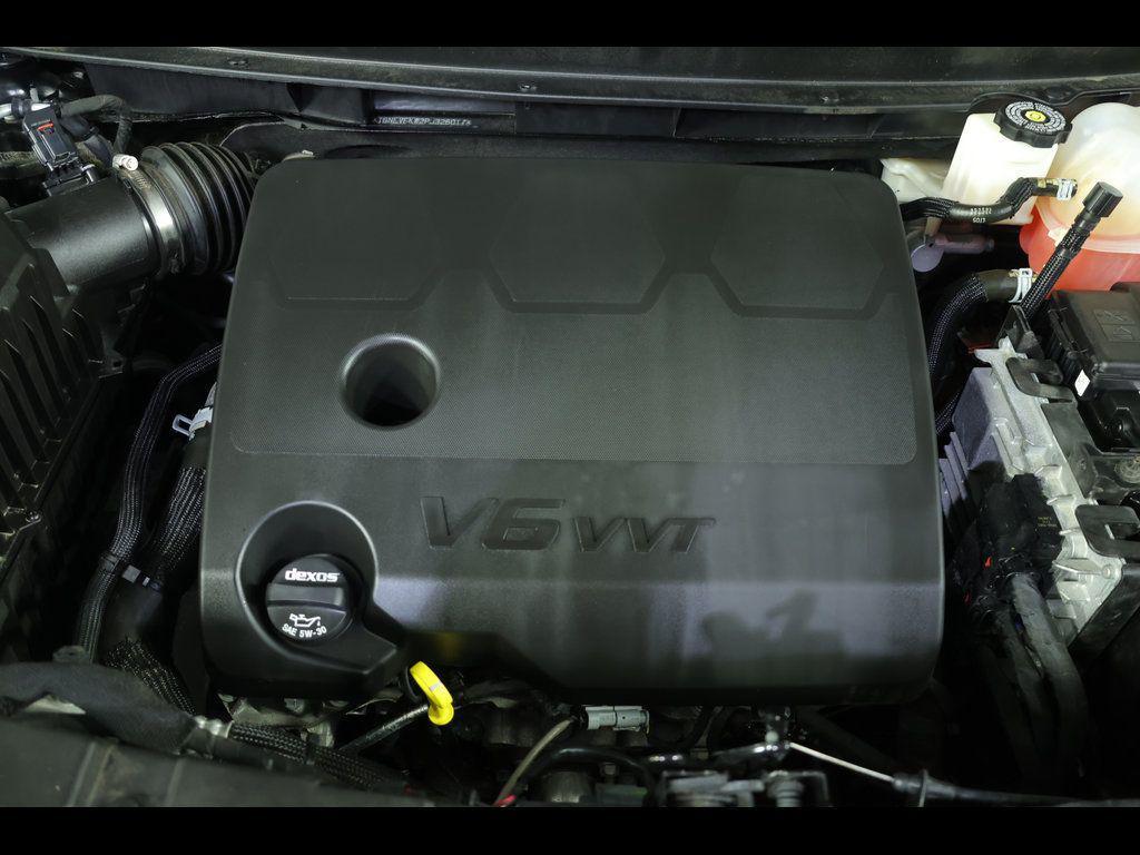 used 2023 Chevrolet Traverse car, priced at $26,999