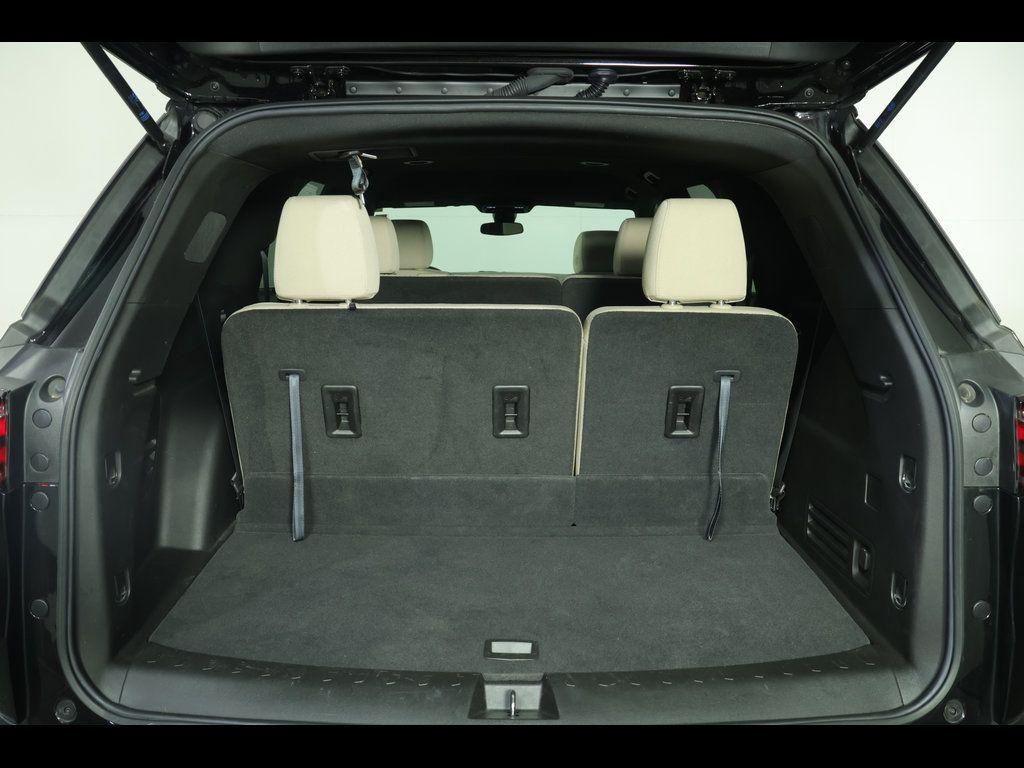 used 2023 Chevrolet Traverse car, priced at $26,999