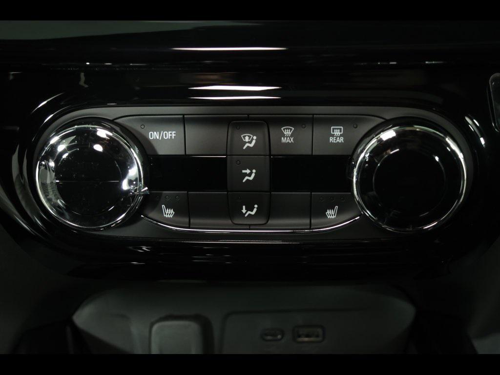 new 2026 Chevrolet Trax car, priced at $28,650