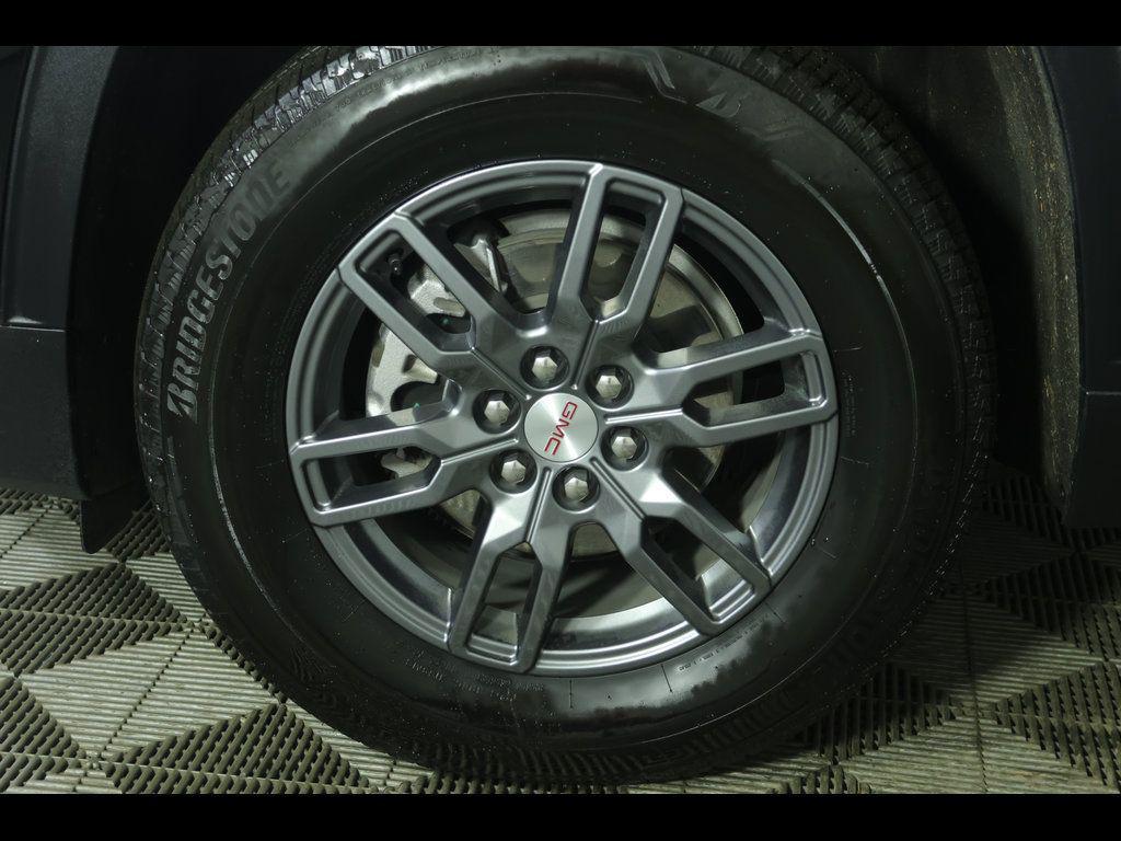 used 2025 GMC Acadia car, priced at $33,225