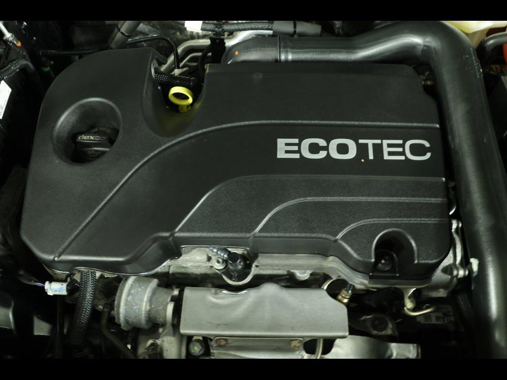 used 2022 Chevrolet Equinox car, priced at $17,788