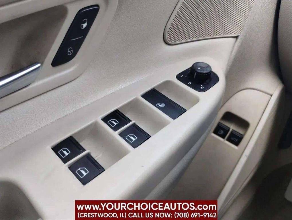 used 2008 Volkswagen Eos car, priced at $3,999