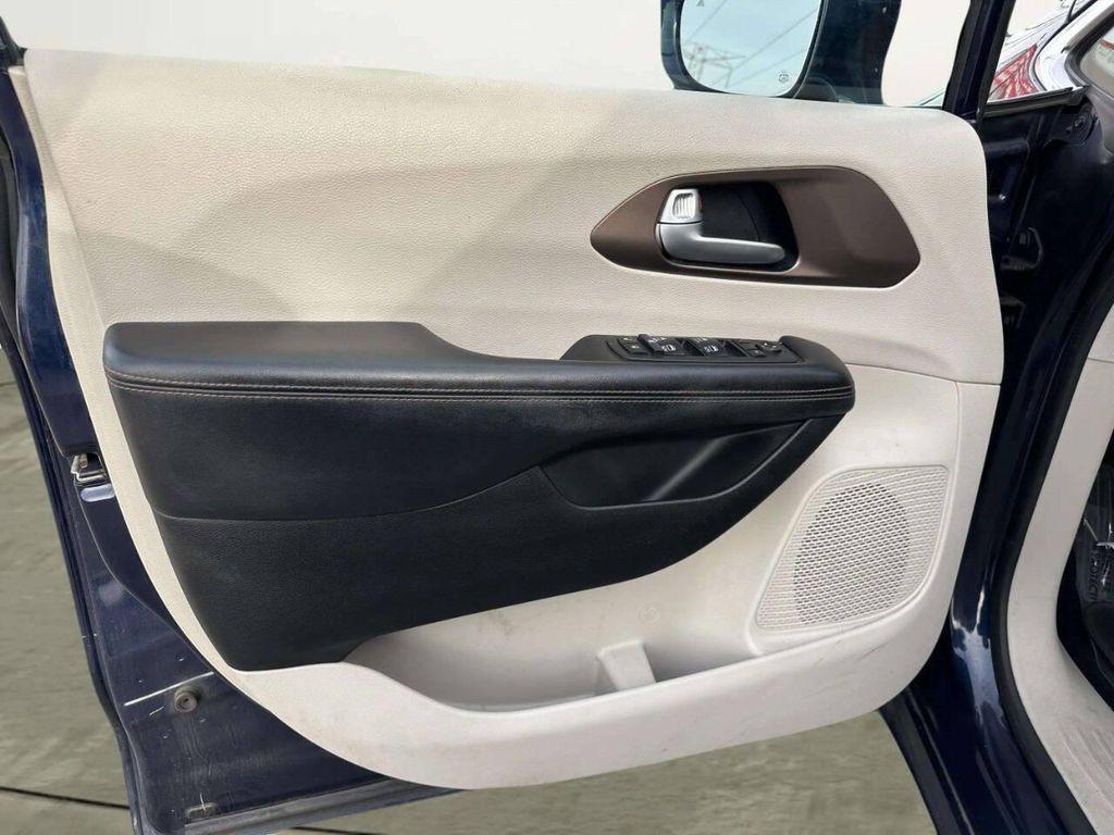 used 2018 Chrysler Pacifica car, priced at $9,799