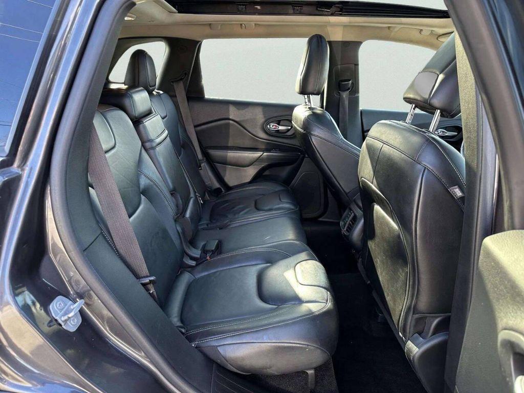 used 2015 Jeep Cherokee car, priced at $7,999