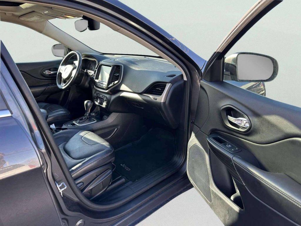 used 2015 Jeep Cherokee car, priced at $7,999