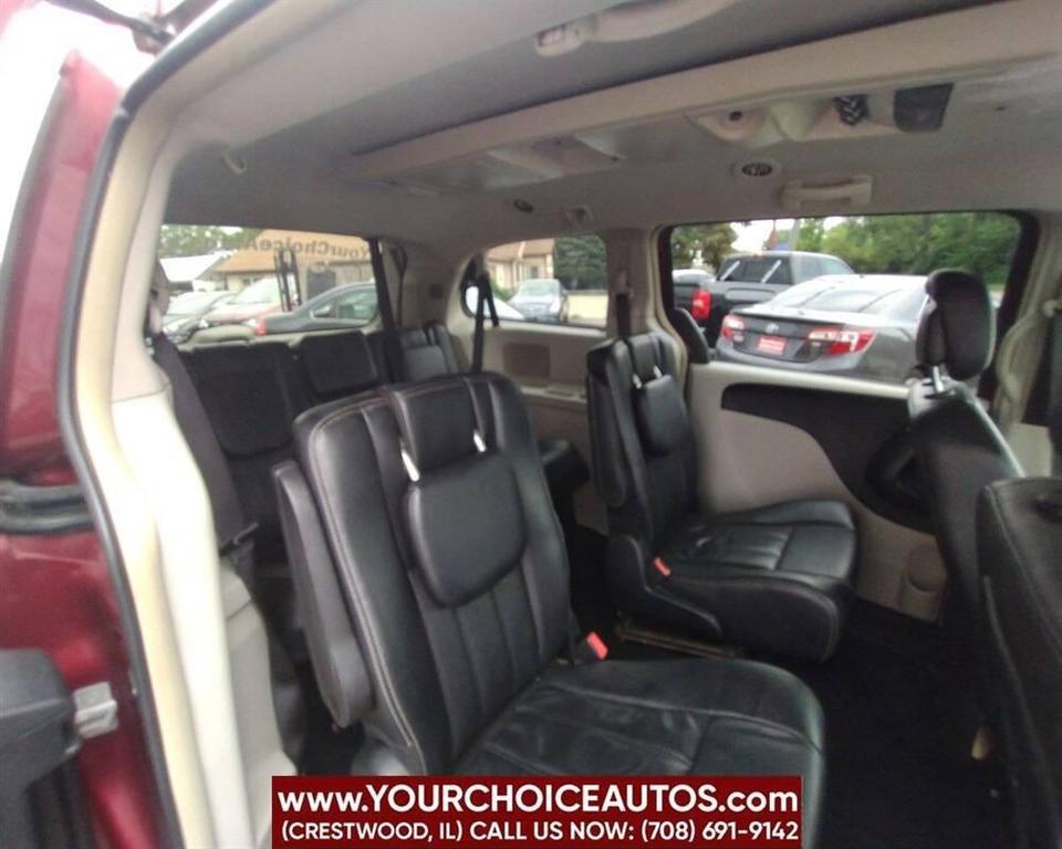 used 2015 Chrysler Town & Country car, priced at $5,999