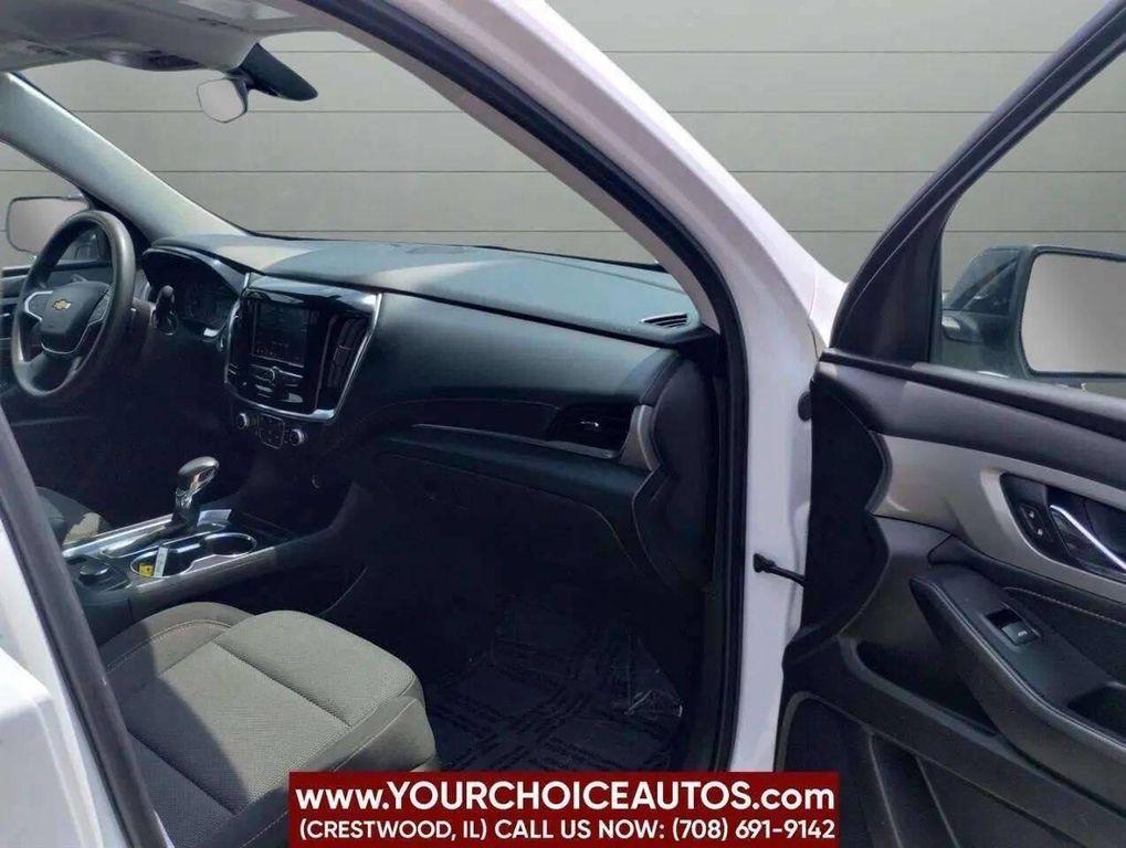 used 2021 Chevrolet Traverse car, priced at $13,999