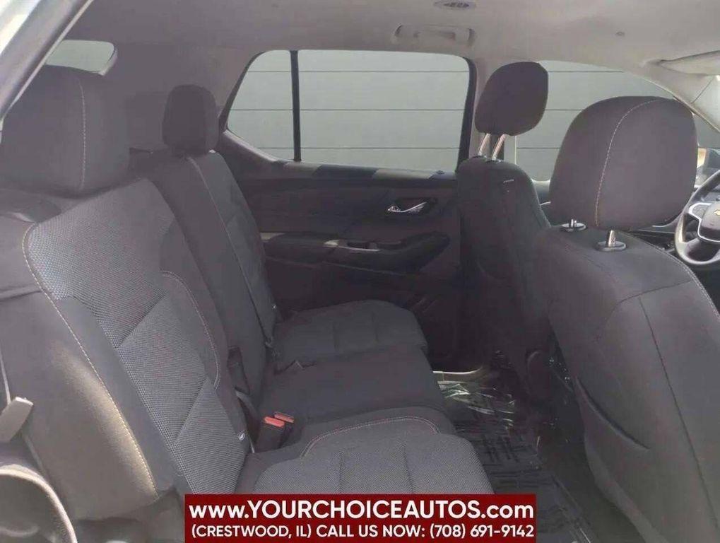 used 2021 Chevrolet Traverse car, priced at $13,999