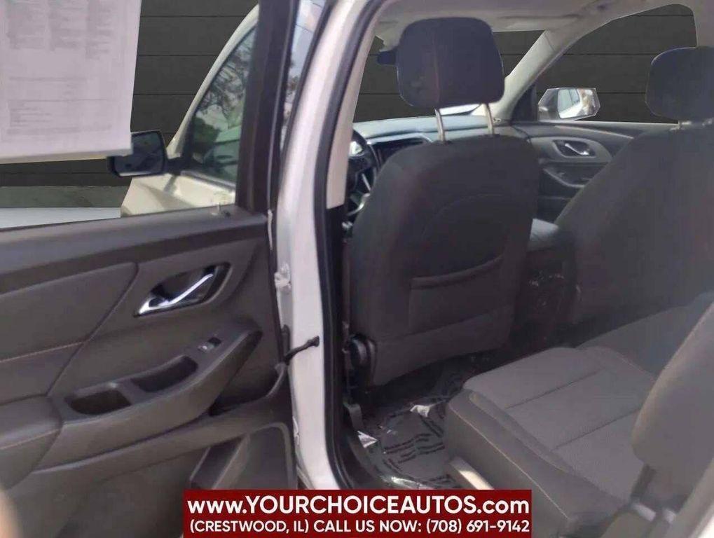 used 2021 Chevrolet Traverse car, priced at $13,999