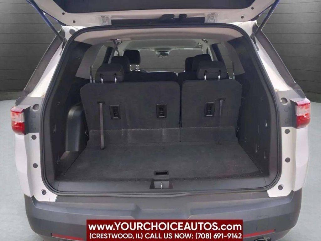 used 2021 Chevrolet Traverse car, priced at $13,999