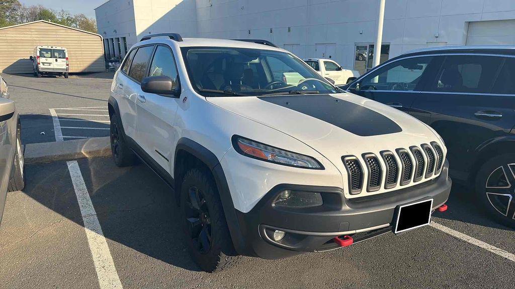 used 2015 Jeep Cherokee car, priced at $9,000