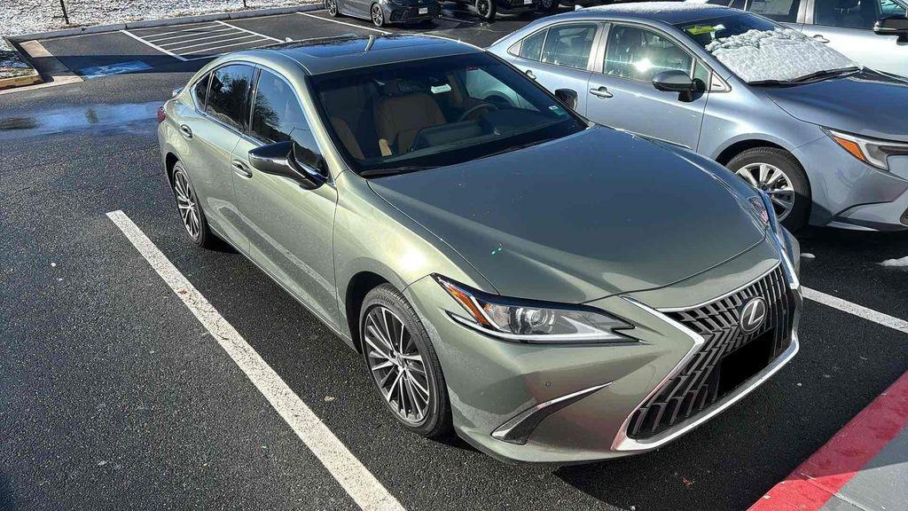 used 2025 Lexus ES 300h car, priced at $45,500