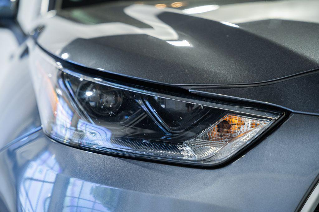 used 2023 Toyota Highlander car, priced at $40,499