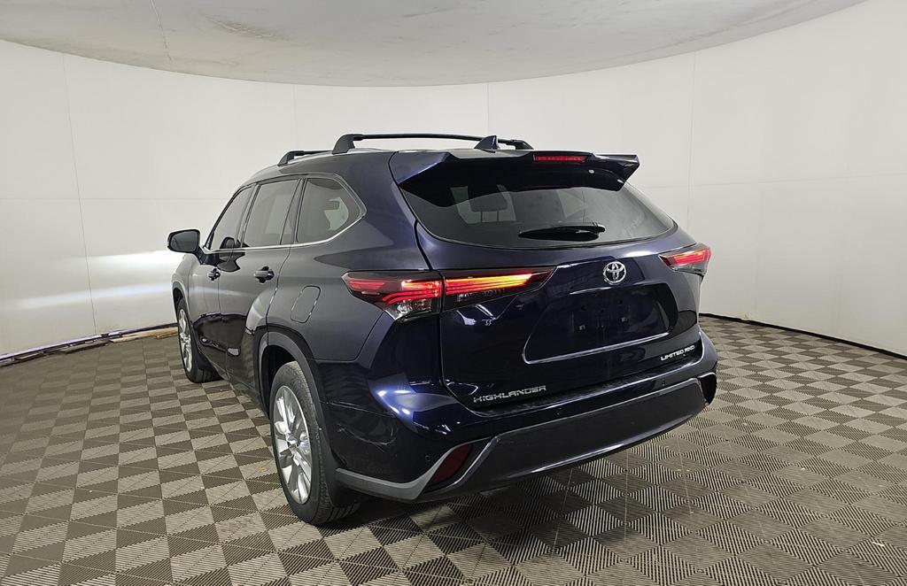 used 2024 Toyota Highlander car, priced at $47,499