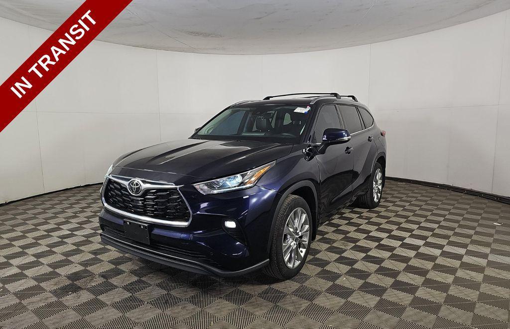 used 2024 Toyota Highlander car, priced at $47,499