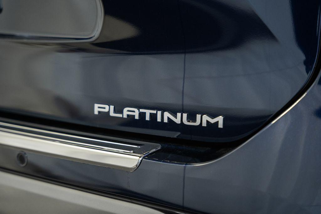 new 2026 Toyota Highlander Hybrid car, priced at $56,698