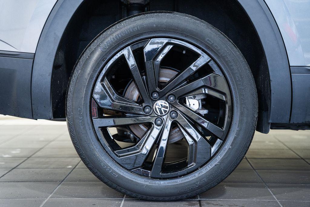 used 2022 Volkswagen Atlas car, priced at $23,000