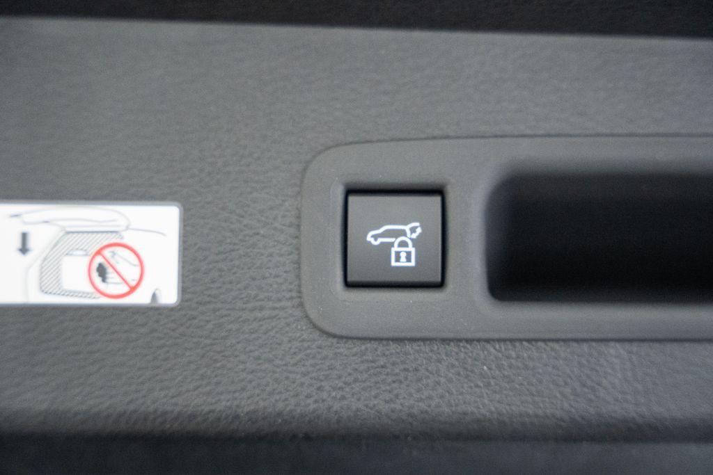 new 2026 Toyota Sienna car, priced at $54,110