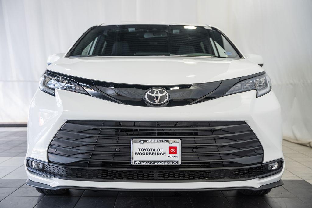new 2026 Toyota Sienna car, priced at $54,110