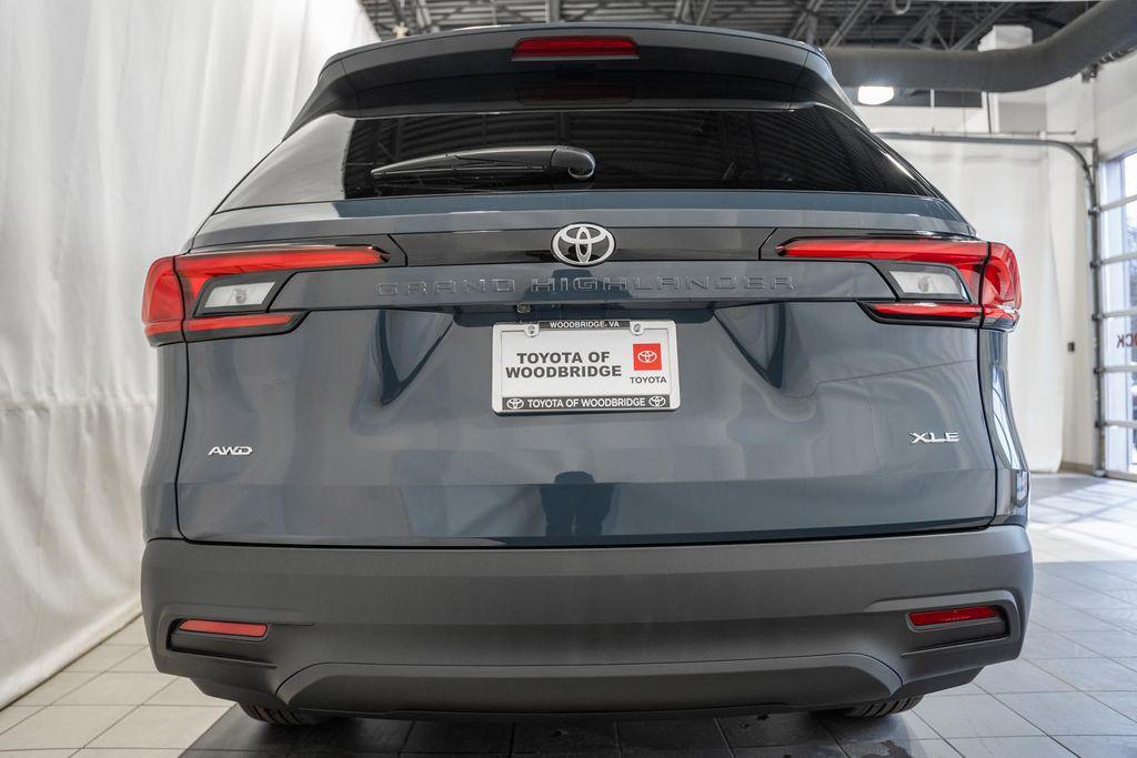 new 2026 Toyota Grand Highlander car, priced at $48,018