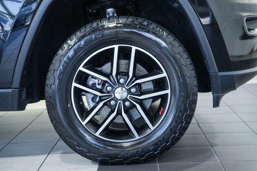 used 2017 Jeep Grand Cherokee car, priced at $14,999