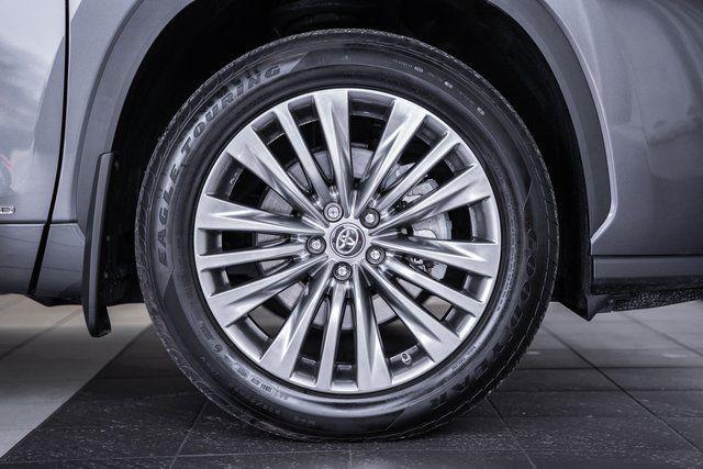 used 2024 Toyota Highlander Hybrid car, priced at $50,500