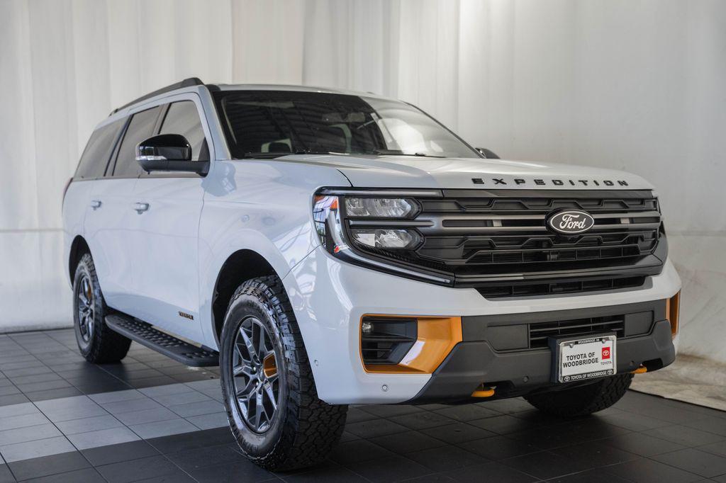 used 2025 Ford Expedition car, priced at $73,000