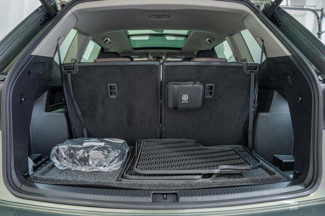 used 2025 Volkswagen Atlas car, priced at $40,500