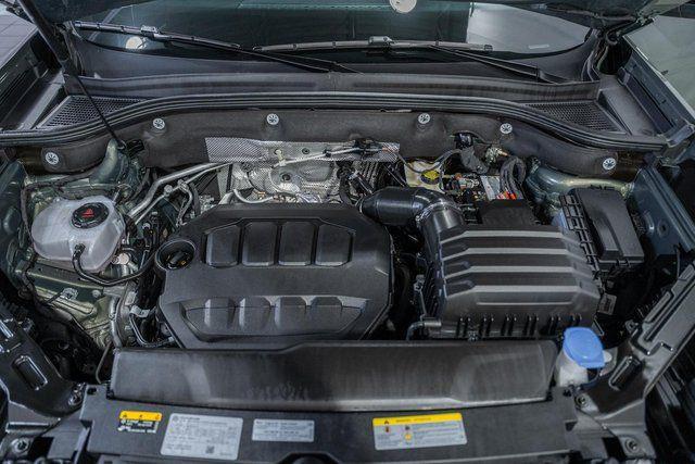 used 2025 Volkswagen Atlas car, priced at $40,500