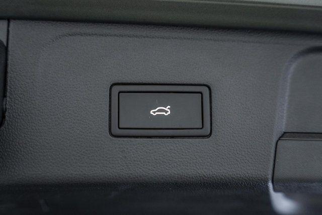 used 2025 Volkswagen Atlas car, priced at $40,500