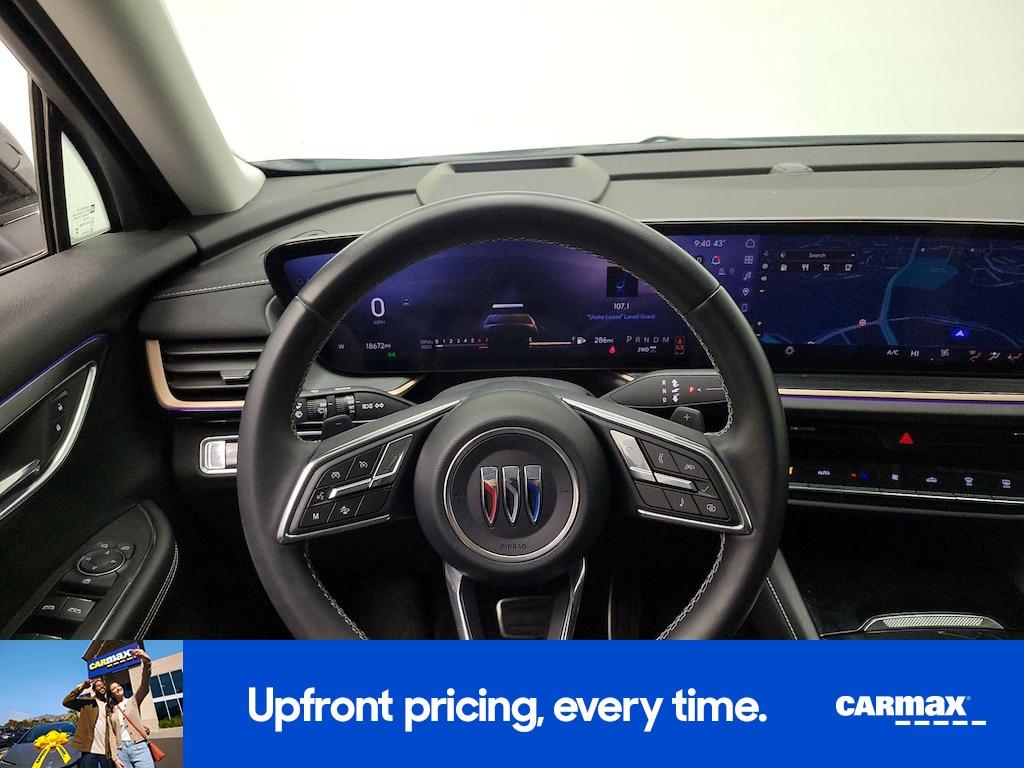used 2025 Buick Envision car, priced at $29,998