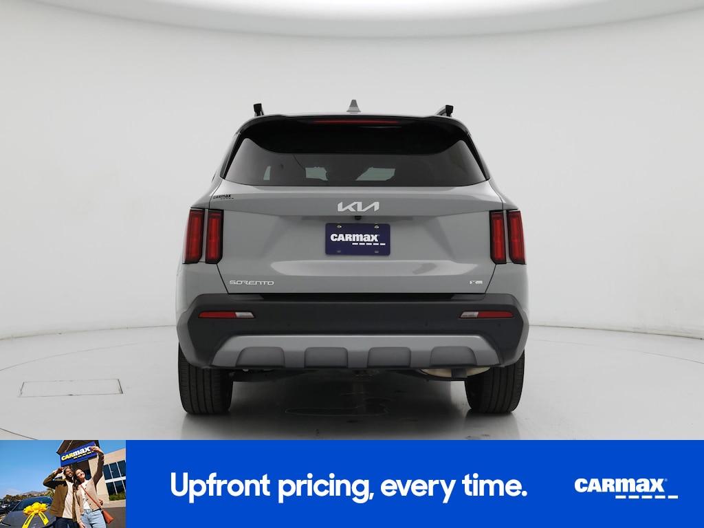 used 2023 Kia Sorento car, priced at $34,998