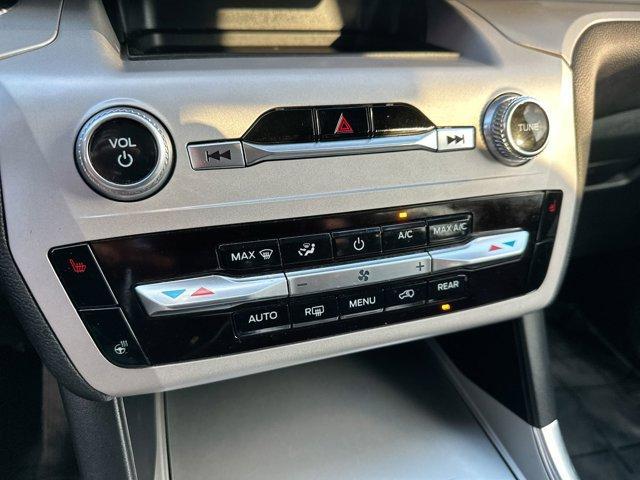 used 2024 Ford Explorer car, priced at $26,995