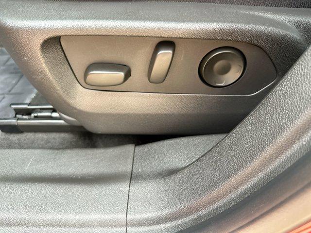 used 2025 Buick Envision car, priced at $34,995