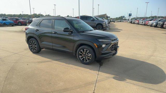 new 2025 Chevrolet TrailBlazer car, priced at $27,995