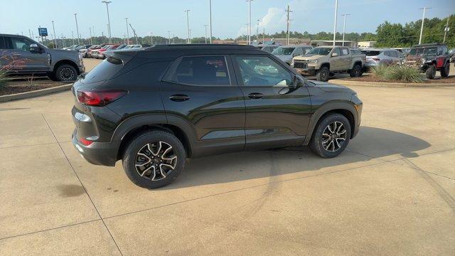 new 2025 Chevrolet TrailBlazer car, priced at $27,995