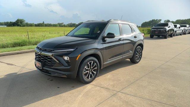 new 2025 Chevrolet TrailBlazer car, priced at $27,995