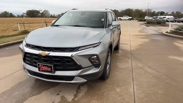 new 2025 Chevrolet Blazer car, priced at $35,995