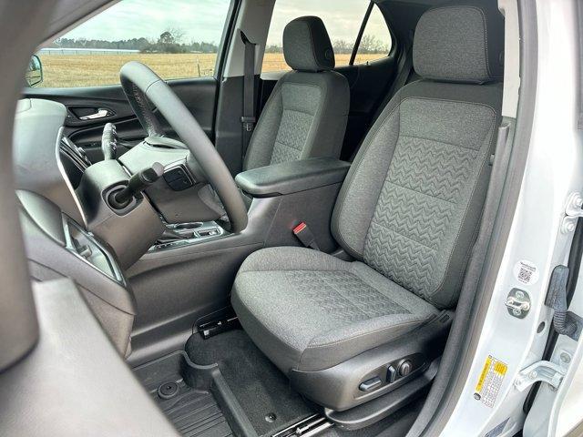 used 2024 Chevrolet Equinox car, priced at $25,995