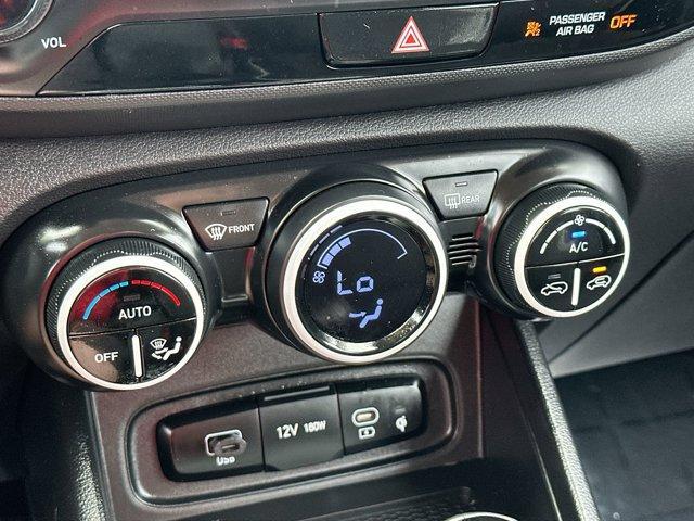used 2025 Hyundai Venue car, priced at $25,995