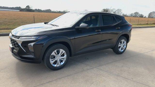 new 2026 Chevrolet Trax car, priced at $23,495