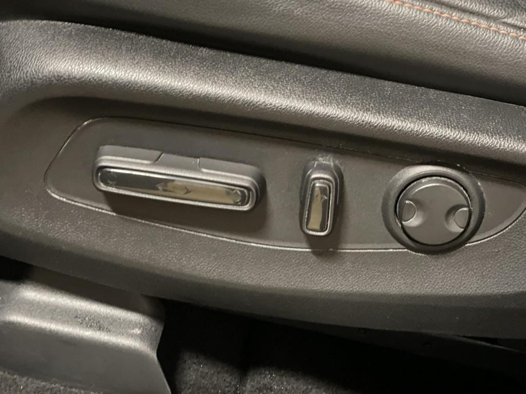 used 2025 Honda CR-V Hybrid car, priced at $37,795