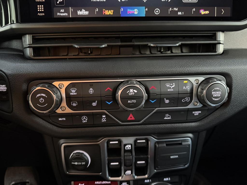 new 2026 Jeep Gladiator car