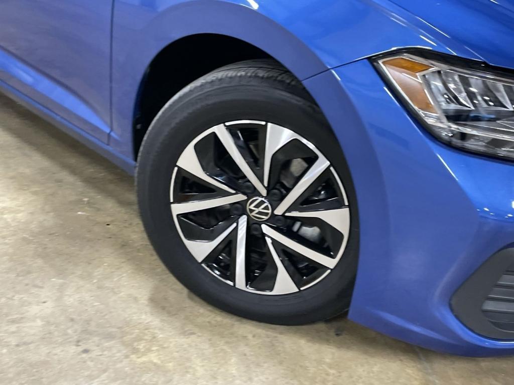 used 2024 Volkswagen Jetta car, priced at $16,989