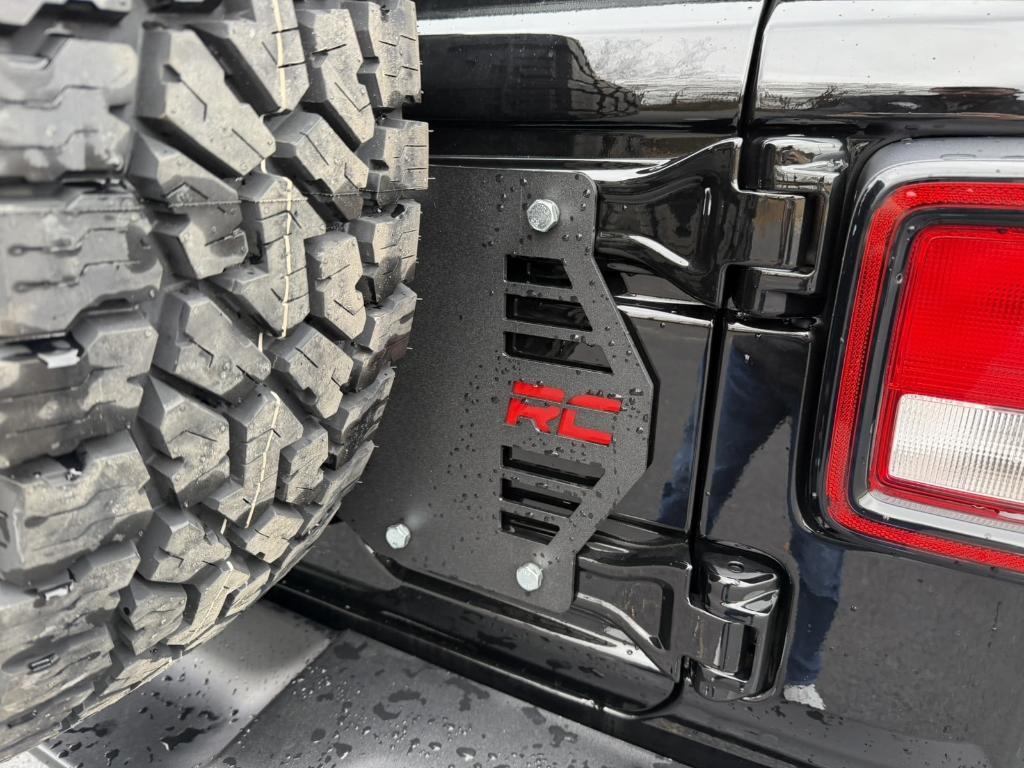 new 2026 Jeep Wrangler car, priced at $47,898